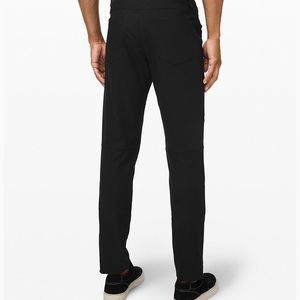 Brand New Men’s Lululemon ABC Skinny pant size 38